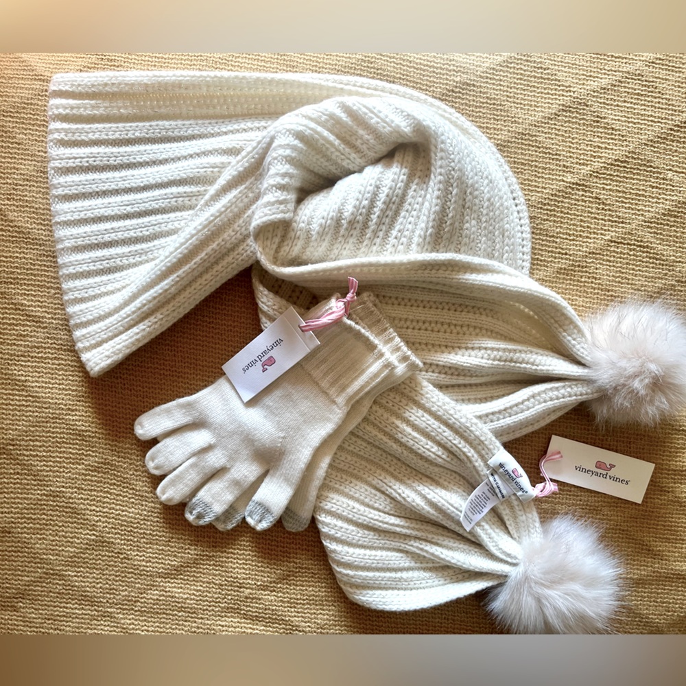 NWT Vineyard Vines Lurex Pom Knit Scarf Gloves Marshmallow Cream Wool & Cashmere